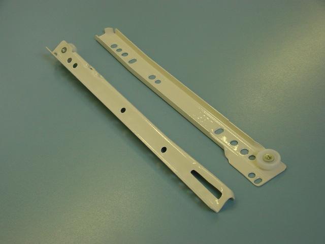 GÖRGŐS FIÓKCSÚSZÓ ART 4500 ÖNBEHÚZÓS 250 mm TEHERB: 25 kg FEHÉR 0