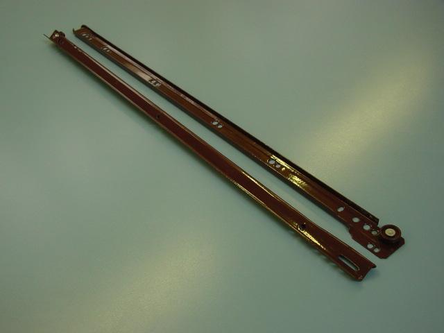 GÖRGŐS FIÓKCSÚSZÓ ART 4500 ÖNBEHÚZÓS 600 mm TEHERB: 25 kg BARNA 0