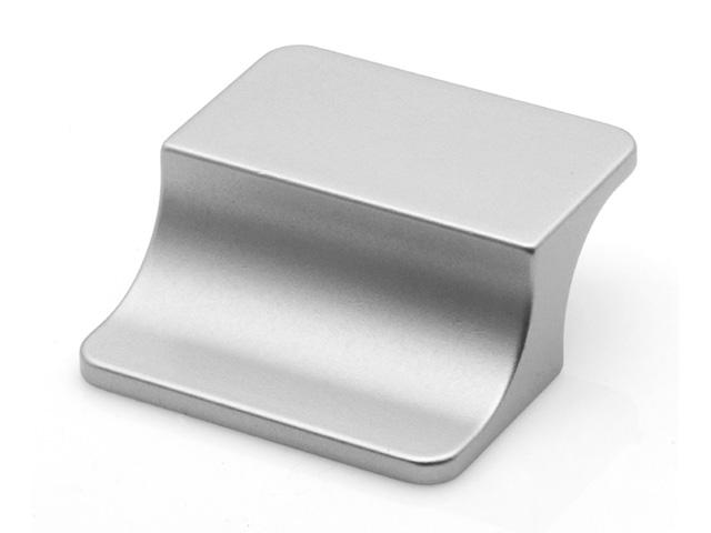 T_ BÚTORFOGANTYÚ 005-B32 60X60 MATT KRÓM 0