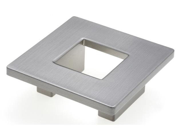 T_ BÚTORFOGANTYÚ 300.032.0001 32 MATT KRÓM 0